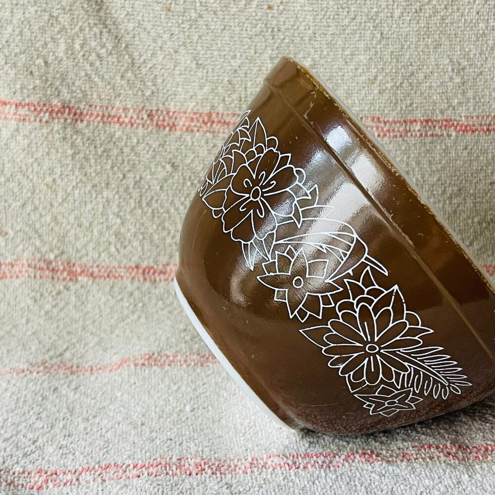Vintage Pyrex 401 Woodland 1970's Nesting Bowl